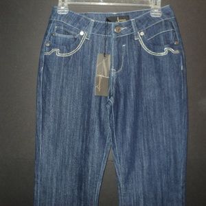 NEW Mesmerize Women's Size 2 Blue Jeans Bootcut